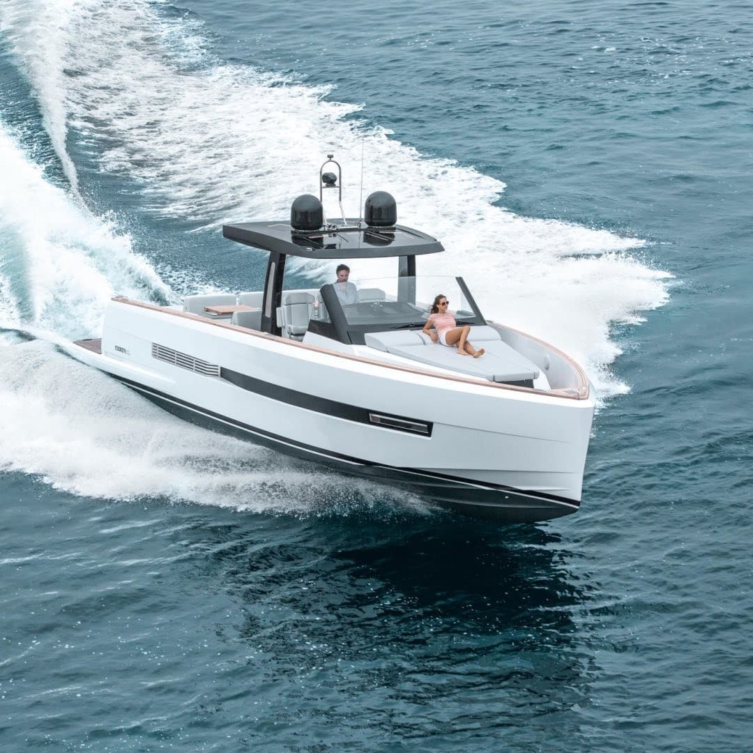 Transfer from Santorini to Mykonos